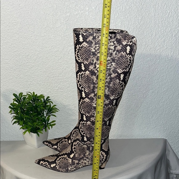 Gianni Bini Gray and Cream Over the Knee Boots - Picture 5 of 15
